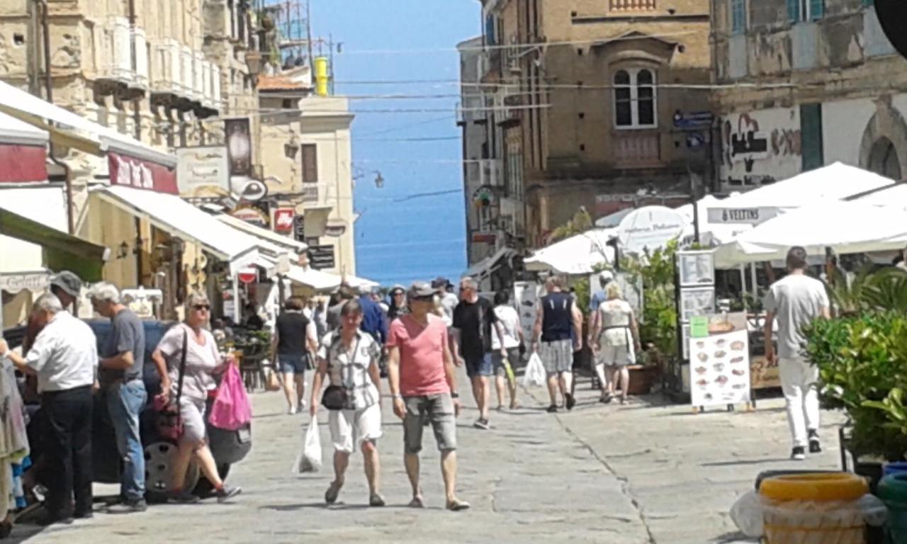 Olympus Room Tropea Εξωτερικό φωτογραφία