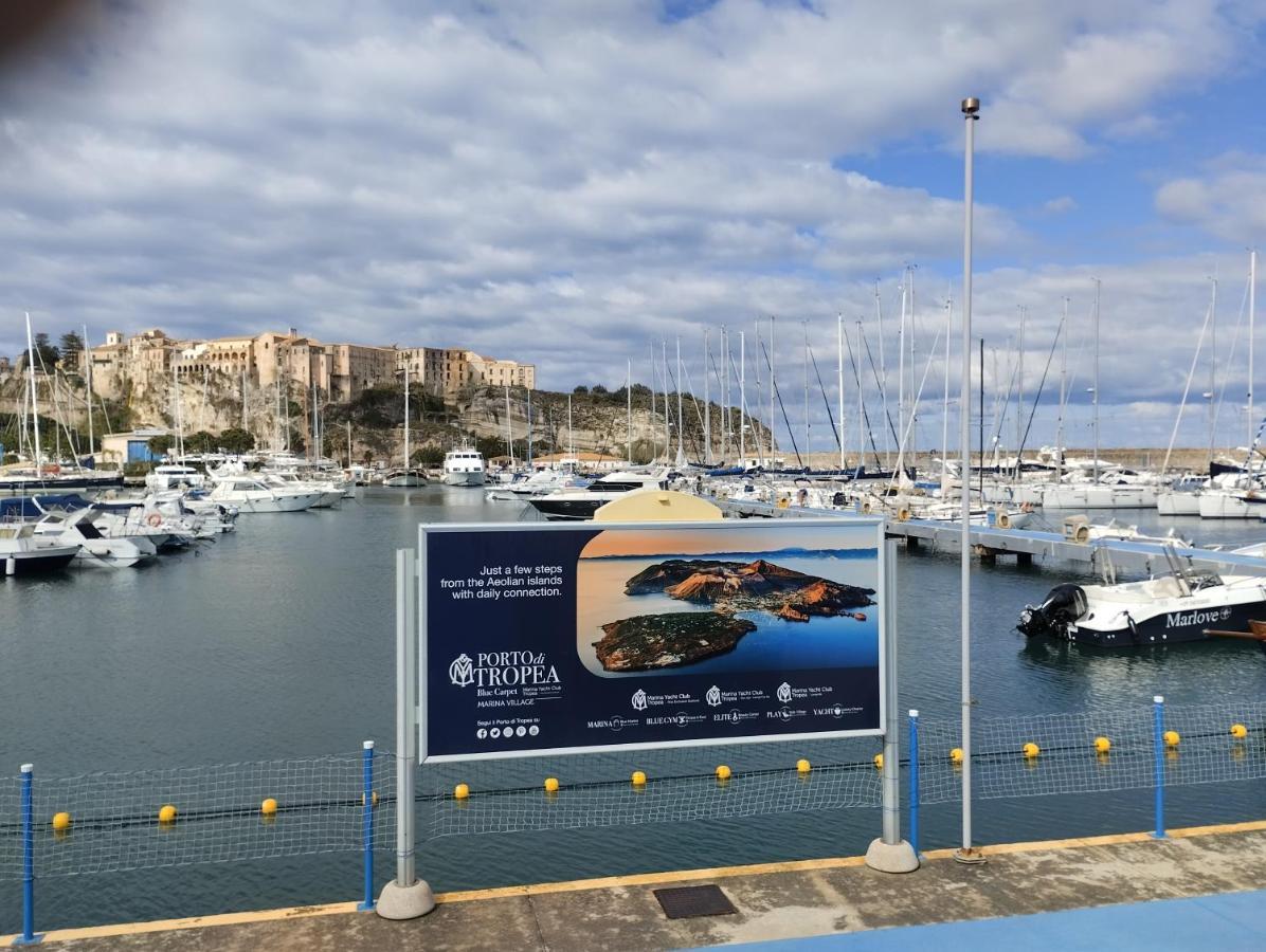Olympus Room Tropea Εξωτερικό φωτογραφία